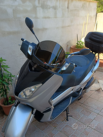 Xmax 250 del 2006 perfetto