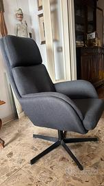 Poltrona con poggiapiedi di Jysk