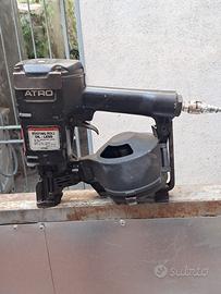 Sparachiodi atro