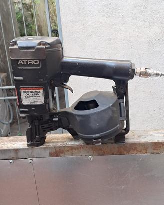Sparachiodi atro