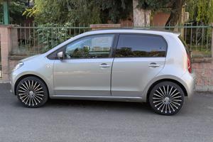 VW eco up a Metano.