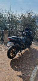 Tmax 560 tech max 08/2023 (garanzia 7 anni)
