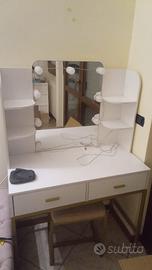 Tavolo make-up
