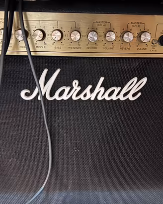 Marshall jcm 900 combo