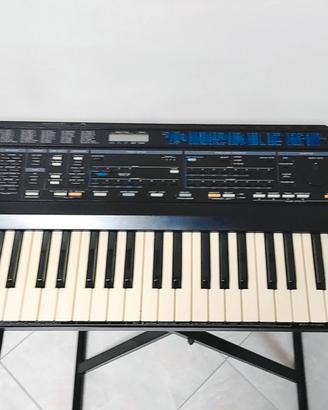 Tastiera Roland E-30 SINTETIZZER funzionante.