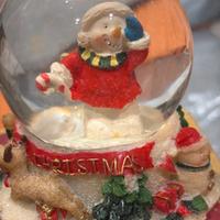 Palla di neve natalizia