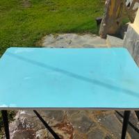 Tavolo anni 70 "stile Modernariato"