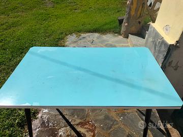 Tavolo anni 70 "stile Modernariato"