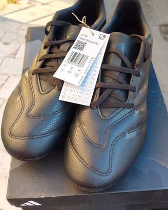 scarpe da calcio Adidas Predator FxG