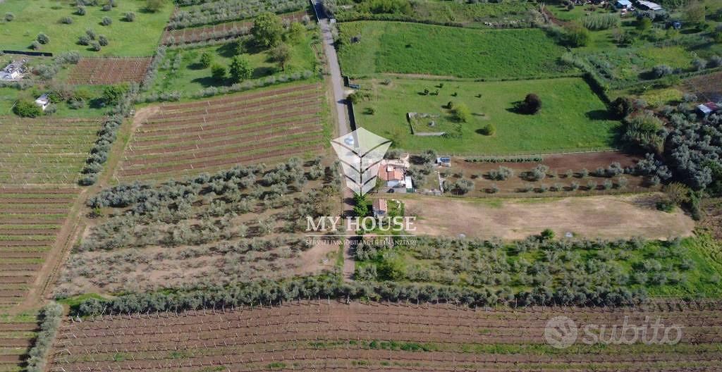 Terreno di 3700 m² a San Cesareo - Vista 3