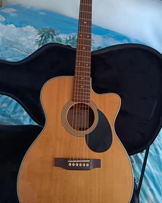Chitarra acustica pre amplificata Sigma Guitars.
