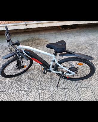 Bici MTB pedalata assistita Btwin ST 100
