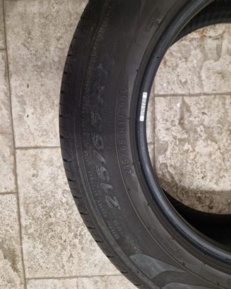 Set completo gomme estive Pirelli