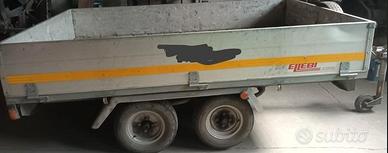 Rimorchio trainato per autovettura