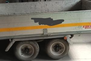 Rimorchio trainato per autovettura