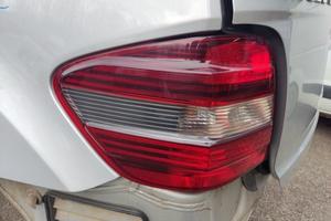 Fanale posteriore sx MERCEDES ML 320 2006