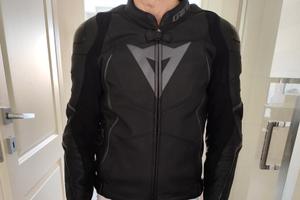 Dainese Avro 4