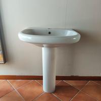 Lavabo Ideal Standard con colonna
