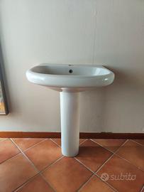 Lavabo Ideal Standard con colonna