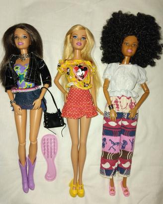 3 Barbie moderne più accessori 