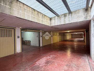 BOX A ALBISSOLA MARINA