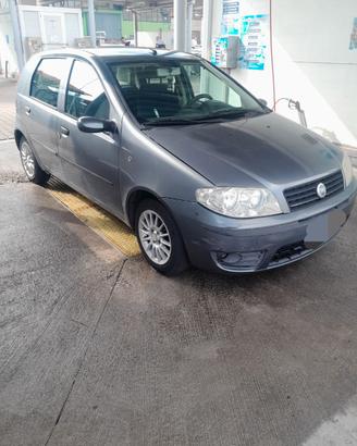 Fiat Punto Multijet 1.3 5 porte 69 CV 2004.
