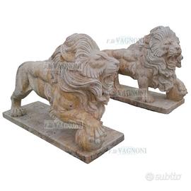 Leoni in marmo travertino cm. 145 scultura