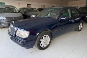 Mercedes-benz E 250 diesel cat Elegance