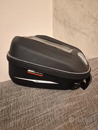 Borsa Serbatoio GIVI Sport-T ST611 Tanklock  