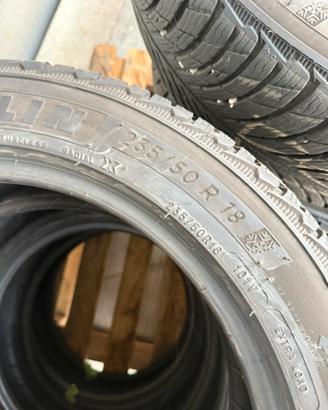 Pneumatici invernali Michelin Alpin 5 235 50 R18