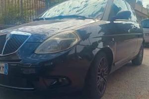 Lancia Ypsilon momo design