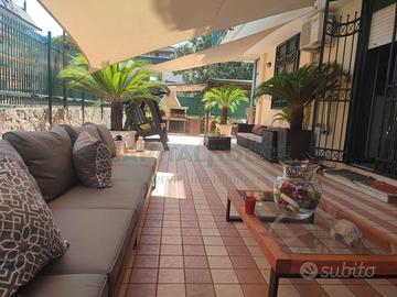 Appartamento con ampio terrazzo