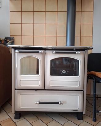 Cucina a legna La Nordica Family 4.5 con forno