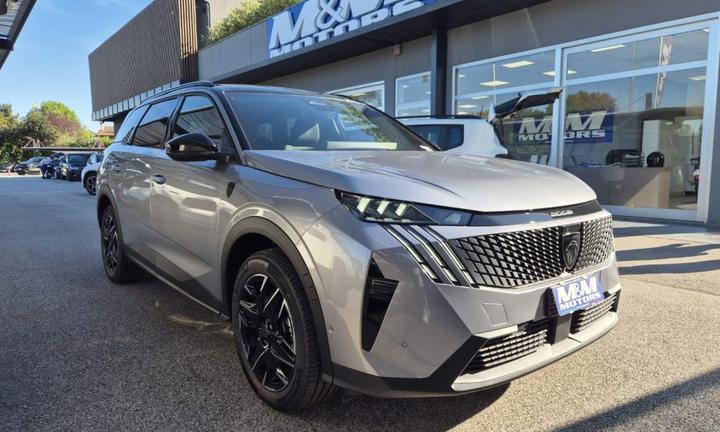 PEUGEOT 5008 Hybrid 145 e-DCS6 GT #KM 0 #VARI CO