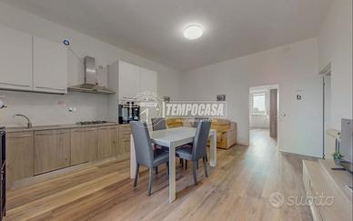 Appartamento a Fiumicino Viale MARIA 5 locali