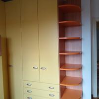 cameretta bimbi con 1 letto e armadio 4 ante