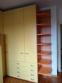 cameretta bimbi con 1 letto e armadio 4 ante