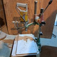 Trapano a colonna da banco