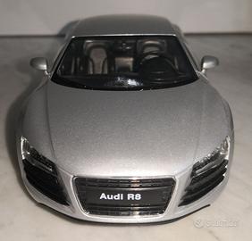 AUDI R8 4.2 FSI V8 (2007), 1/24 WELLY