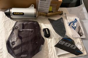 Scarico e cupolino per CF MOTO MT800