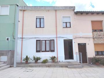 Casa indipendente con giardino