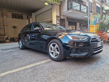Audi A4 Avant 35 2.0 tdi mhev Business Advanced 16
