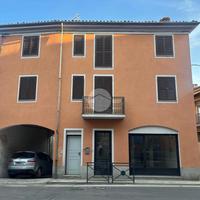 PALAZZINA A MONTEMAGNO
