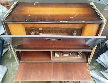 Mobile Radio"Saba-Freudenstadt8"+Giradischi "Dual"