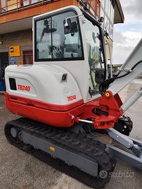 P.r.o.m.o takeuchi tb240 pronta consegna