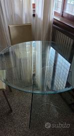 Tavolo rotondo in vetro con 4 sedie in pelle