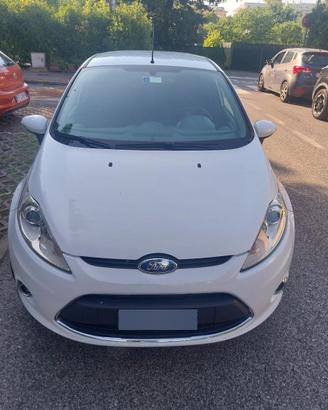 Ford Fiesta Titanium 1.4 GPL – Ottime Condizio