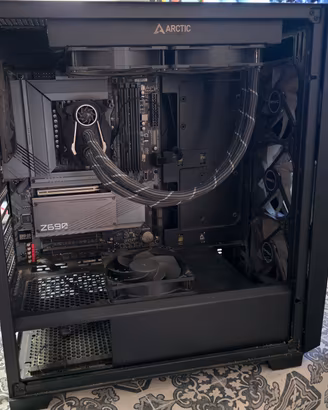 Blocco PC Gaming: i5 12600KF + Z690 + Liquid 240