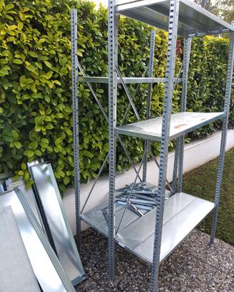 Scaffali