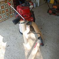 macchinario per raccogliere le nocciole 